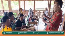 Disperindagkop UKM Gelar Pelatihan Pembuatan Rokok Sigaret Kretek Tangan